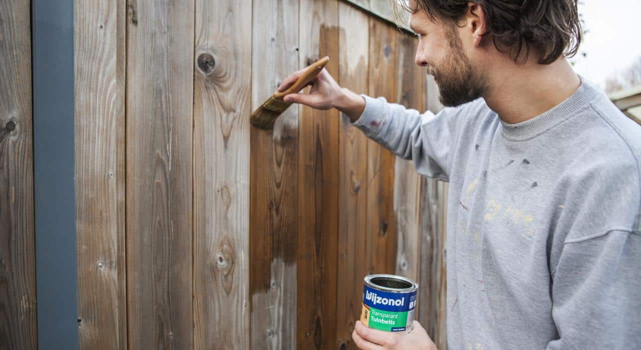 Voorzitter roekeloos banaan Hout verven? Dit is waar je op moet letten - Verfadvies en Wijzonol