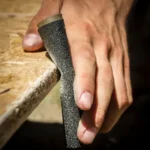 hout schuren met de hand